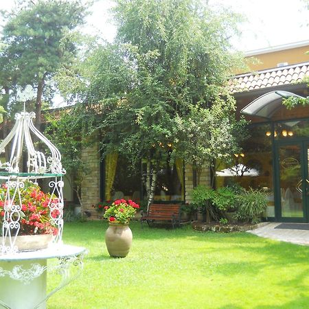 Hotel Il Rustichello Lonato Esterno foto
