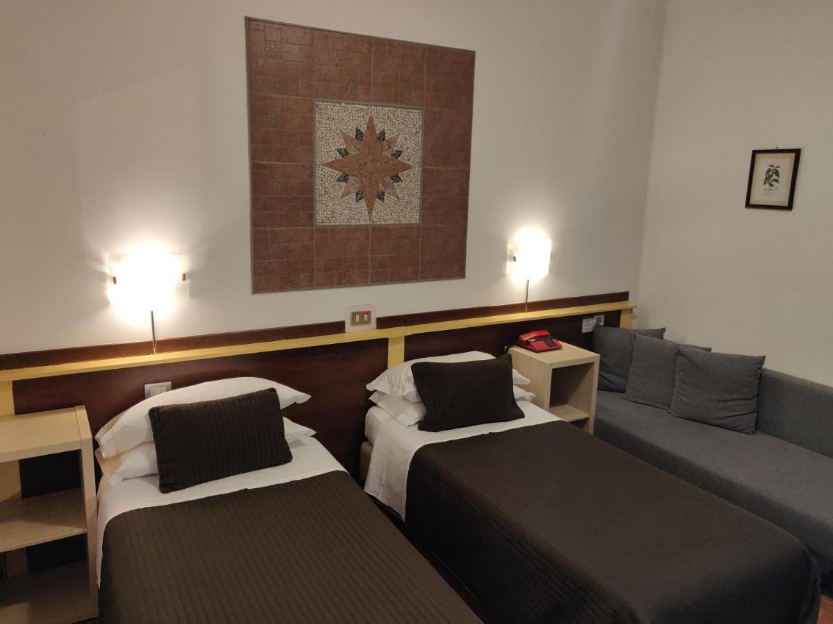 Hotel Il Rustichello Lonato Esterno foto
