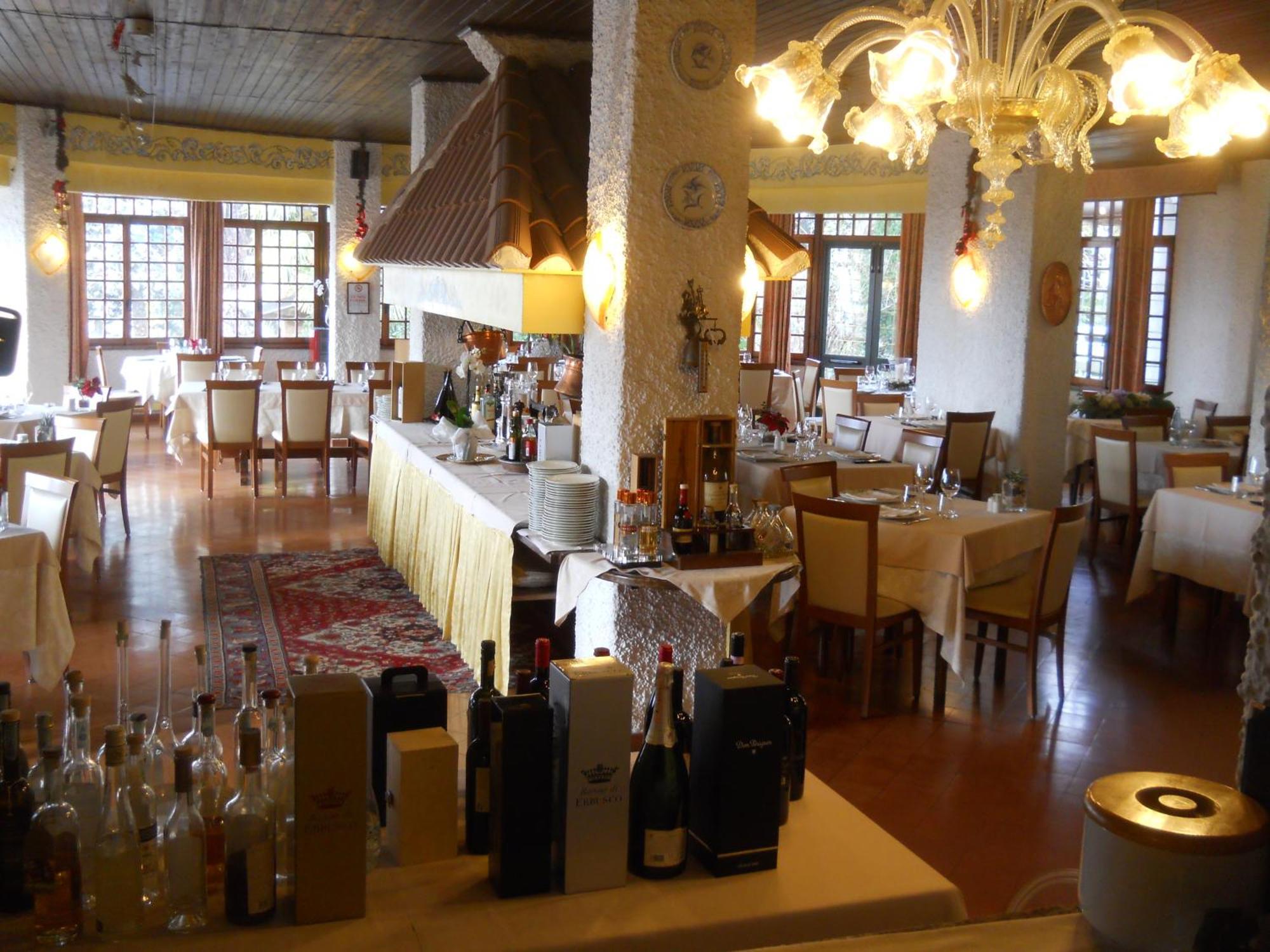 Hotel Il Rustichello Lonato Esterno foto